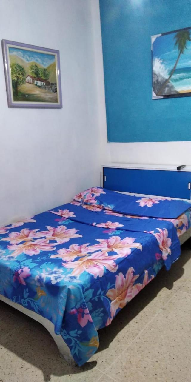 Candida Каракас Екстериор снимка
